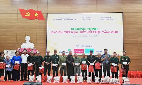 Tiếp tục hoạt động tri ân nhân kỷ niệm 79 năm Ngày Thương binh - Liệt sĩ: Báo chí Việt Nam - Kết nối triệu tấm lòng