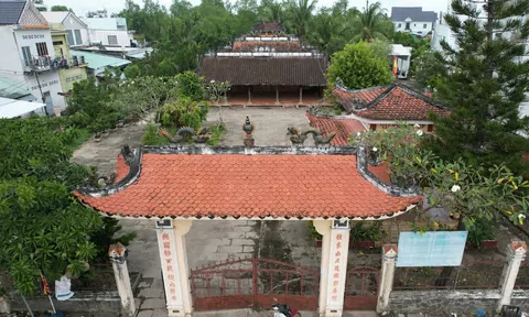 Đồng Tháp: Đình Long Trung kiến trúc cổ giữa miền vườn sông nước