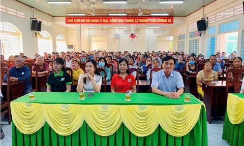 TP.HCM: Xã Củ Chi trao 300 phần quà, lan tỏa nghĩa tình “Đất thép”