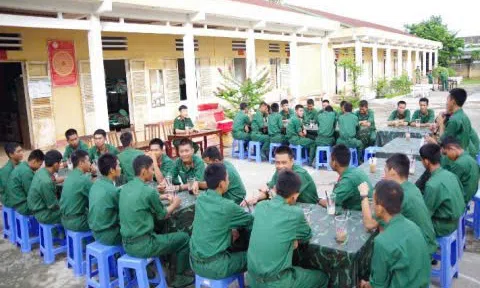 An Giang: “Cà phê sáng đồng đội” – Gắn kết tình đồng chí