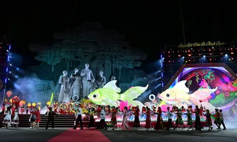 “Lung linh đêm hội trăng rằm” Trung Thu thành Tuyên 2026