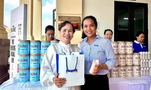 Lan tỏa yêu thương: Vinamilk đồng hành cùng người cao tuổi cả nước