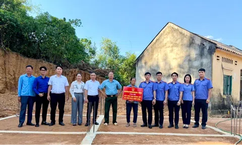 Phú Thọ: VKSND khu vực 9 chung sức xây dựng mái ấm Đại đoàn kết