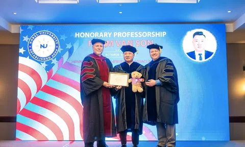 Doanh nhân Phạm Văn Sơn được Nobel University (Hoa Kỳ) trao tặng danh hiệu Giáo sư Danh dự ngành Quản trị Kinh doanh