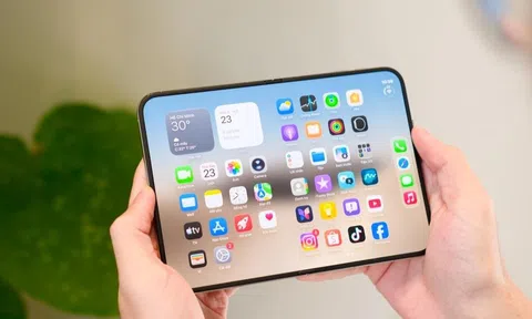 Cái giá 65 triệu trên iPhone Duo: Kén ốp, không dùng cường lực nhưng vẫn cháy hàng?