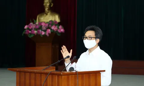 ‘Chiến lược chống dịch là xuyên suốt, không thay đổi’