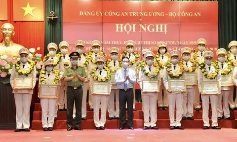 Xứng đáng là lá chắn thép bảo vệ chế độ, bảo vệ nhân dân