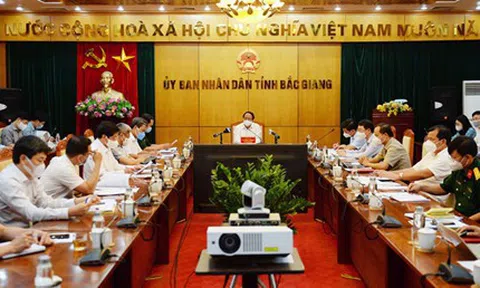 Tập trung đẩy lùi dịch COVID-19 tại Bắc Giang trong thời gian sớm nhất