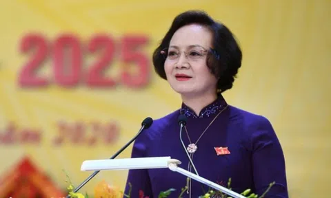 Bộ Nội vụ đề xuất bỏ hàng loạt chứng chỉ bồi dưỡng với công chức, viên chức