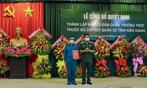 Công bố quyết định thành lập Hải đội dân quân Thường trực tỉnh Kiên Giang