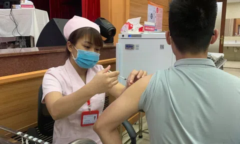 Bộ Y tế chốt tiến độ tiêm vaccine ngừa COVID-19