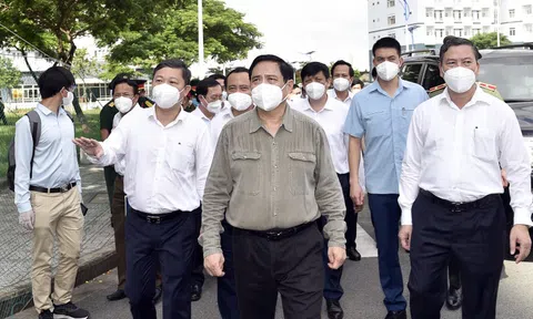 Thủ tướng động viên, kiểm tra công tác chống dịch, hoạt động sản xuất kinh doanh tại tâm dịch TPHCM