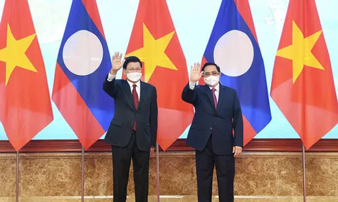 Việt Nam, Lào nhất trí thúc đẩy triển khai sớm các dự án kết nối giao thông chiến lược