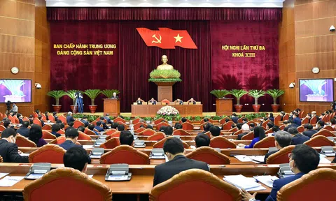 Trung ương xem xét nội dung xây dựng Quy chế làm việc của các cơ quan lãnh đạo Đảng