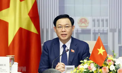 Vận dụng tư tưởng Hồ Chí Minh trong hoạt động lập pháp góp phần xây dựng và hoàn thiện Nhà nước pháp quyền XHCN Việt Nam