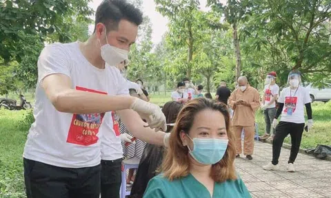Các nghệ sĩ cổ vũ tinh thần chống dịch Covid-19