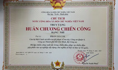 Truy tặng Huân chương Chiến công hạng Nhì cho Đại úy hy sinh ở Quận 6