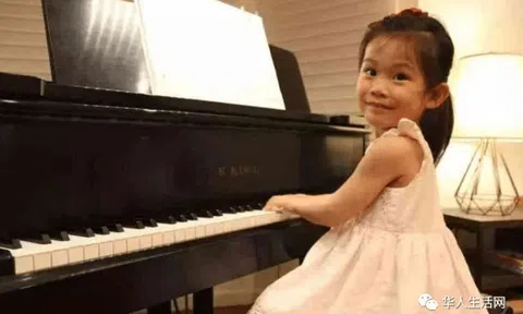 Thần đồng âm nhạc nhỏ tuổi nhất tại cuộc thi âm nhạc Mỹ