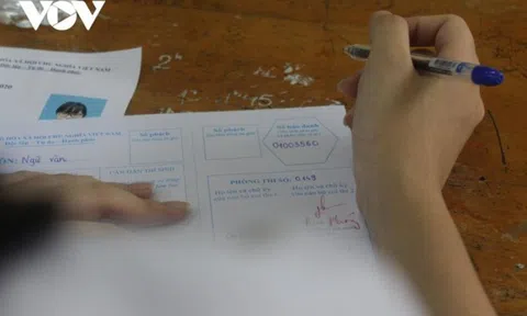 Sáng nay (6/8), hơn 11.000 thí sinh bước vào Kỳ thi tốt nghiệp THPT đợt 2