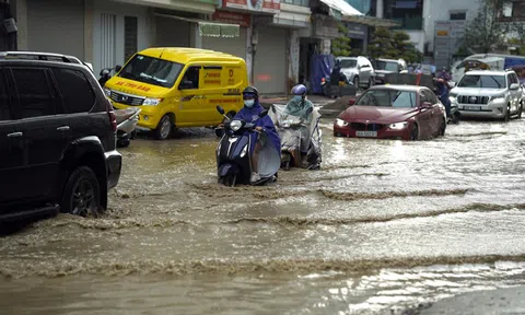 Bắc Bộ mưa rào và dông, Trung Bộ nắng nóng gay gắt, Tây Nguyên - Nam Bộ chiều tối mưa dông rải rác