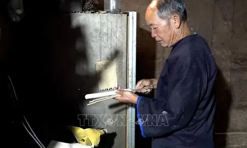 Yên Bái: Độc đáo lễ cúng ruộng của người Mông ở Mù Cang Chải