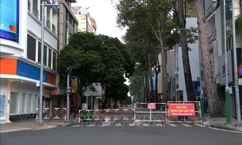 Nhìn lại việc thực hiện giãn cách xã hội theo Chỉ thị 16/CT-TTg: Bài 1 - Cuộc chiến khốc liệt