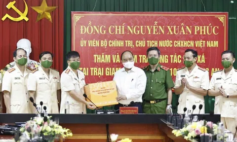 Chủ tịch nước kiểm tra công tác đặc xá tại Bắc Giang