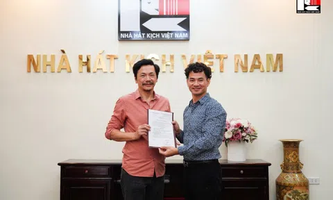 NSND Trung Anh chia tay Nhà hát Kịch Việt Nam sau hơn 40 năm gắn bó