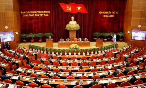 Hội nghị Trung ương 4: Ngăn chặn từ gốc các biểu hiện suy thoái