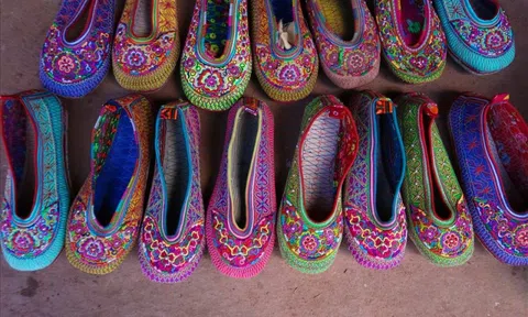 Điện Biên: Di sản văn hóa phi vật thể quốc gia 'Nghề làm giày thêu của người Xạ Phang'