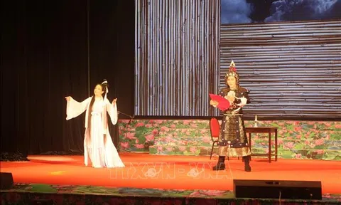 TP Hồ Chí Minh: Các sân khấu chuẩn bị đón khán giả dịp Tết