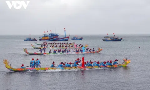 Quảng Ngãi: Lễ hội đua thuyền Tứ linh đầu xuân ở đảo Lý Sơn