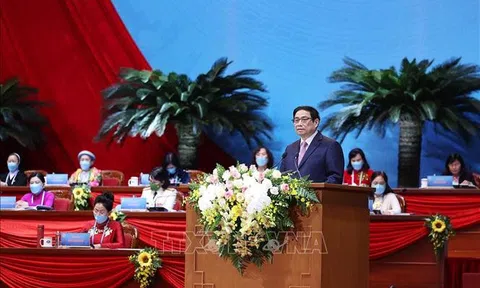 Thủ tướng: Tiếp tục phát huy tiềm năng, sức sáng tạo của phụ nữ Việt Nam