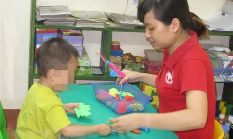 Ngày Thế giới nhận thức về tự kỷ (2/4): Yêu thương, thấu hiểu và đồng hành cùng trẻ