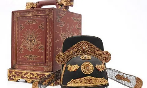 Cổ vật triều Nguyễn hồi hương thu hút khách tham quan cố đô Huế