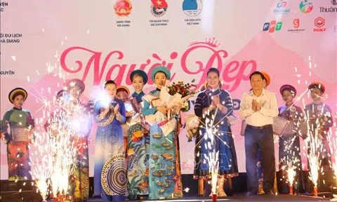 Tạ Thùy Trang trở thành người đẹp miền Cao nguyên đá năm 2022