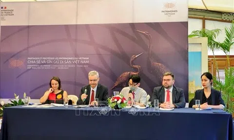 Dự án hợp tác 'Chia sẻ và gìn giữ di sản Việt Nam'