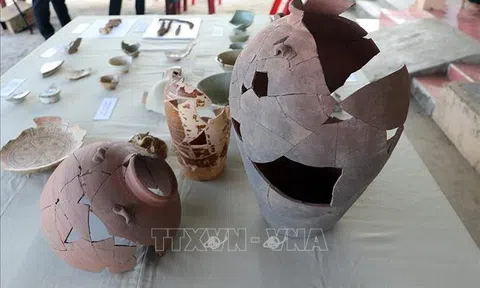 Bà Rịa Vũng Tầu: Bảo vệ khẩn cấp, phát huy giá trị di chỉ khảo cổ Vòng Thành Đá trắng