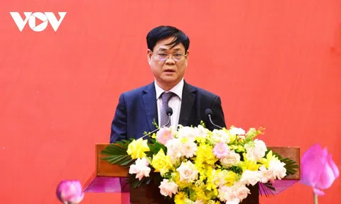 "Sự phân tâm, vô cảm là khởi nguồn của sự suy thoái, biến chất ở một bộ phận cán bộ"