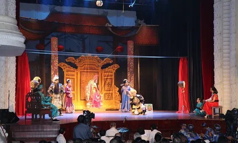 TP Hồ Chí Minh: Tìm cách đổi mới​ sân khấu kịch để "tự cứu mình"