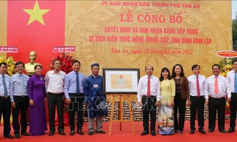 Long An: Đón nhận bằng xếp hạng Di tích Kiến trúc nghệ thuật Đình Bình Lập (TP Tân An)