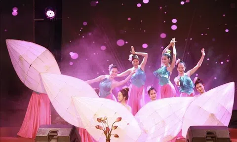 Thừa Thiên Huế: Ngày hội Sen Huế 2022 - Tinh hoa của đất trời