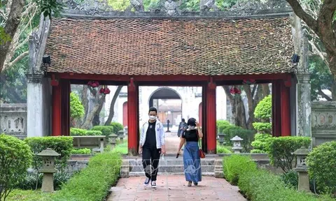 Chuyển đổi số để tăng sức cạnh tranh phát triển du lịch bền vững