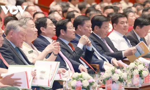 Thủ tướng: Cảnh sát nhân dân Việt Nam thực sự xứng đáng là đội quân Anh hùng