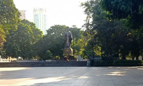 Tượng đài trước hết phải là tác phẩm nghệ thuật