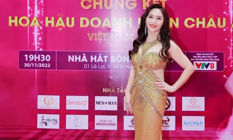 “Người đẹp có nụ cười đẹp” Nguyễn Thị Tình gây thương nhớ tại chung kết Hoa hậu Doanh nhân Châu Á Việt Nam 2022