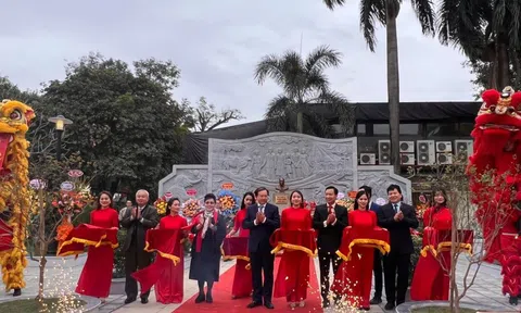 100 năm Xiếc Việt Nam