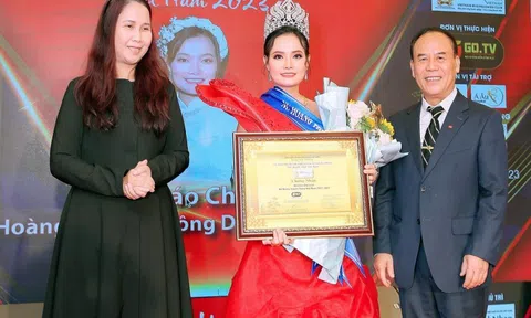 Nhà báo Chu Loan đạt danh hiệu Nữ Hoàng Truyền thông