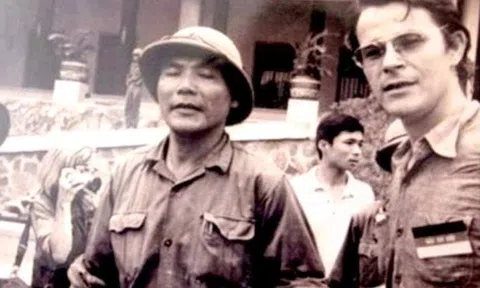 Truy tặng danh hiệu Anh hùng Lực lượng vũ trang nhân dân, trong đó có Đại tá Bùi Văn Tùng
