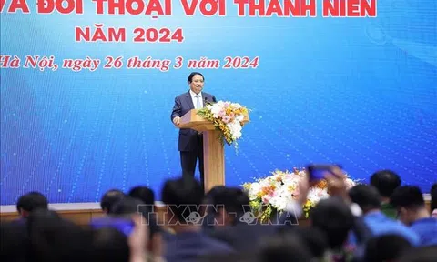 Thủ tướng Phạm Minh Chính gặp mặt và đối thoại, trả lời nhiều câu hỏi khó của thanh niên.